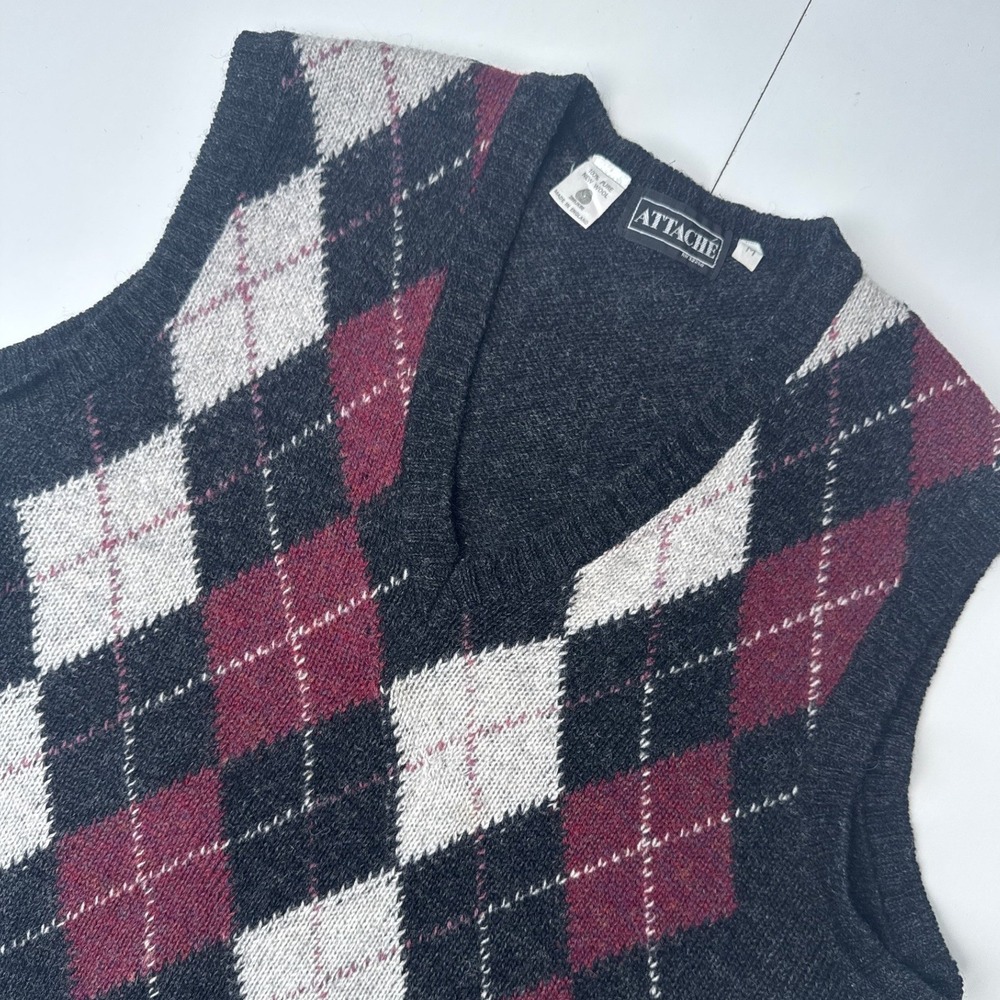 Vintage Attache Mens Argyle Sweater Vest 100% Pure New Wool Made in England M